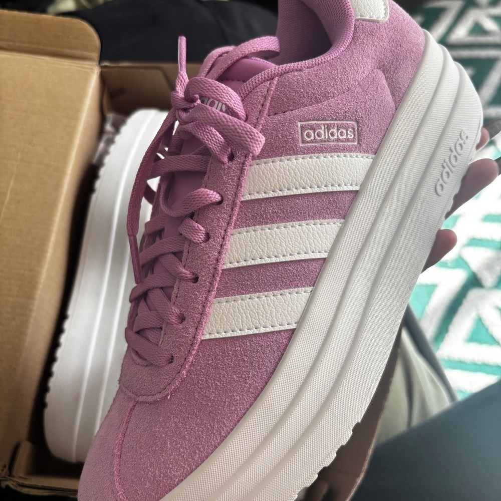 Adidas Women's Pink Cream Accents VL Court Suede Platform Sneaker Size 6 NWT